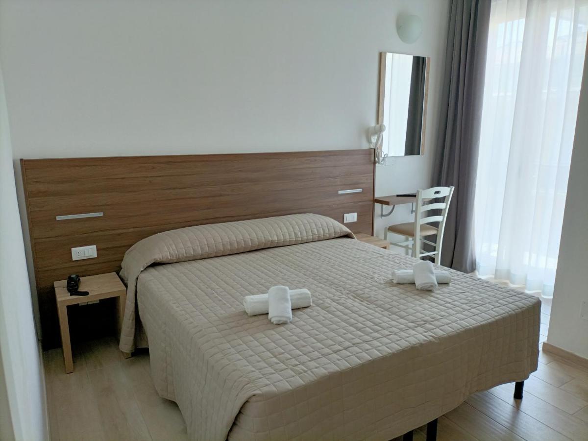 Hotel Bed & Book ريميني المظهر الخارجي الصورة