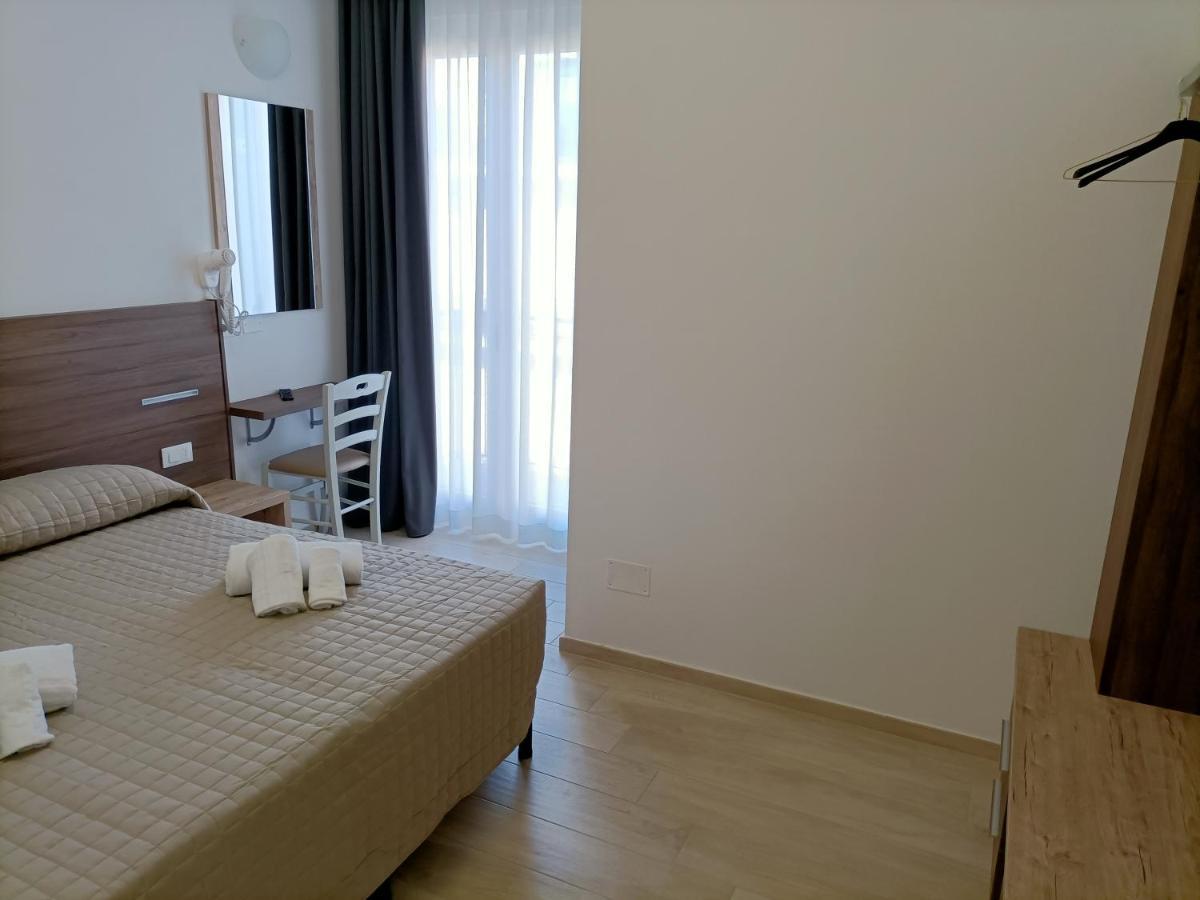 Hotel Bed & Book ريميني المظهر الخارجي الصورة