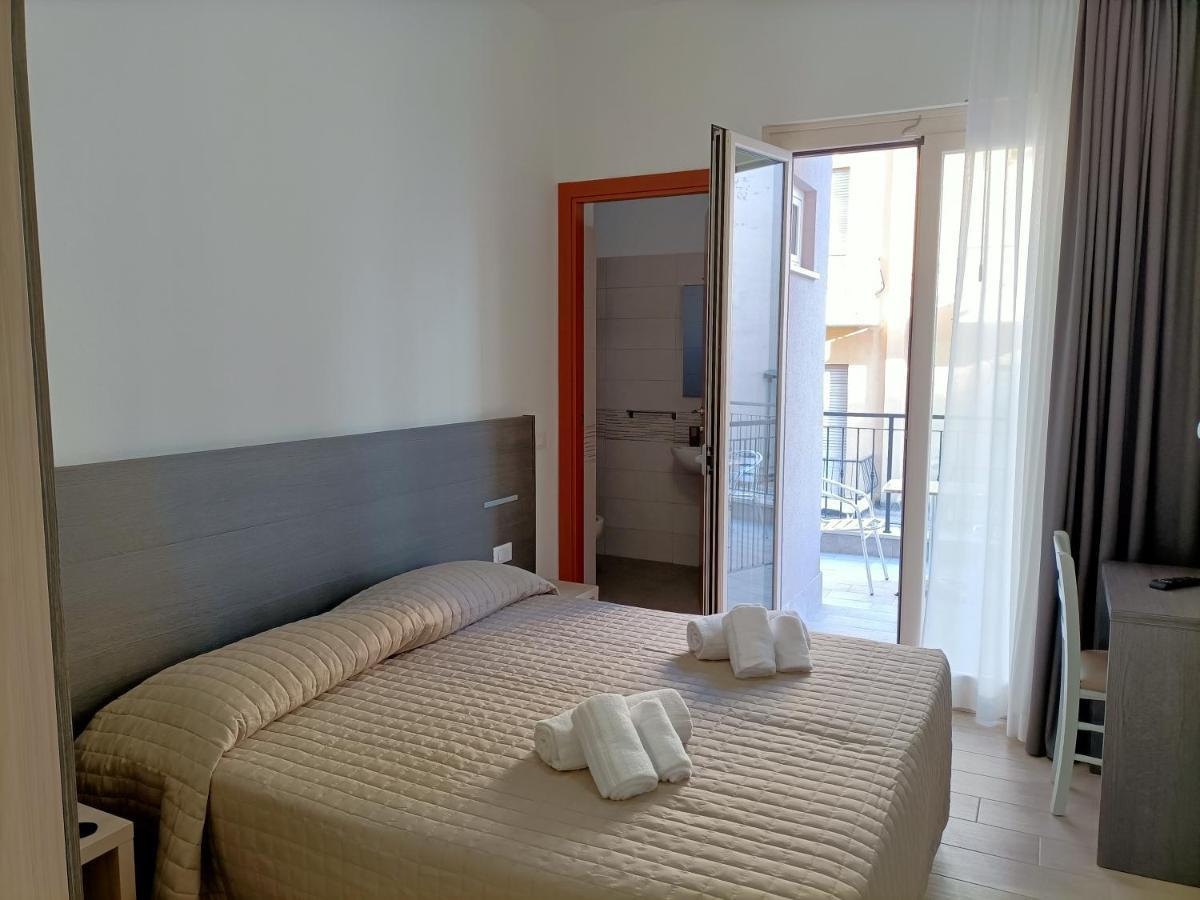 Hotel Bed & Book ريميني المظهر الخارجي الصورة