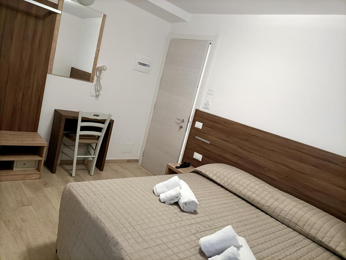 Hotel Bed & Book ريميني المظهر الخارجي الصورة