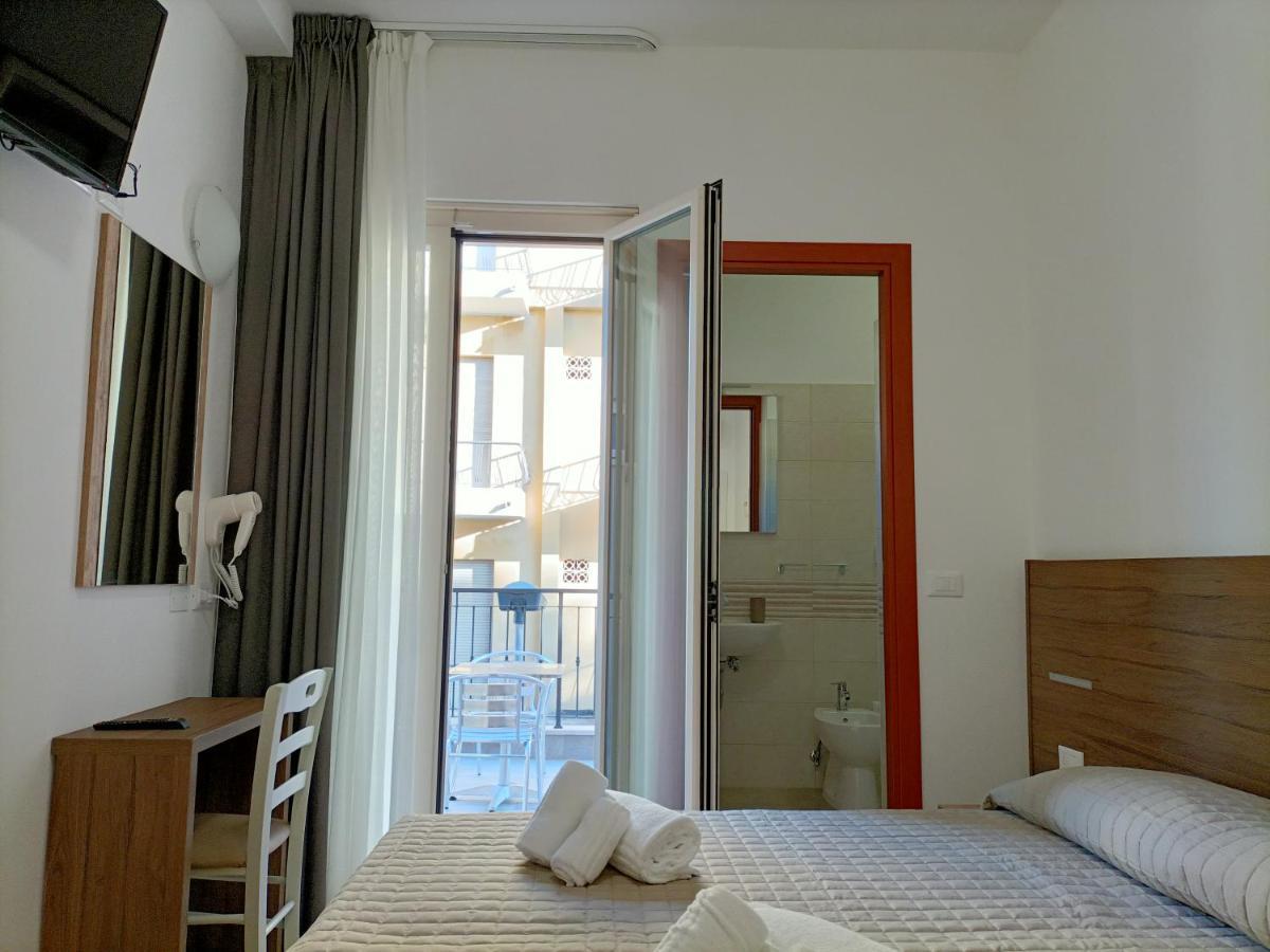 Hotel Bed & Book ريميني المظهر الخارجي الصورة