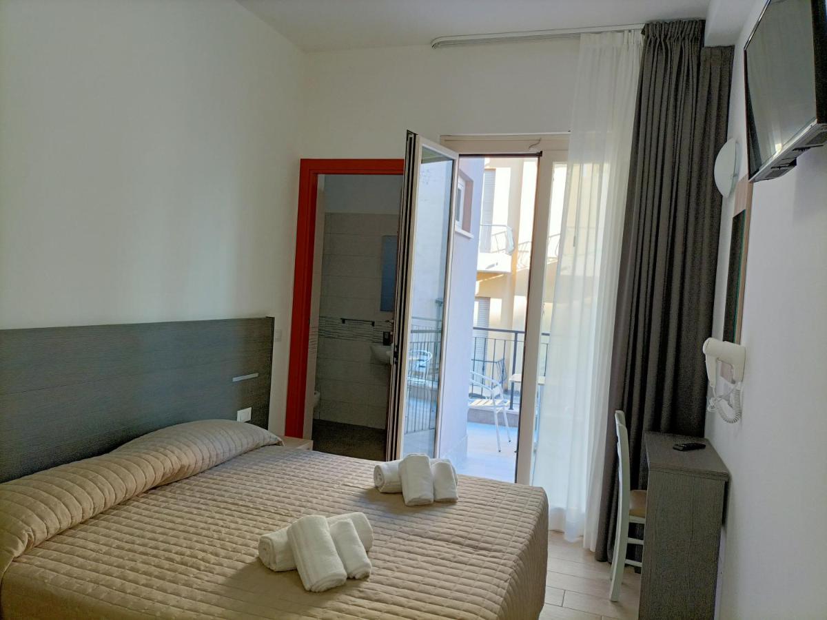 Hotel Bed & Book ريميني المظهر الخارجي الصورة