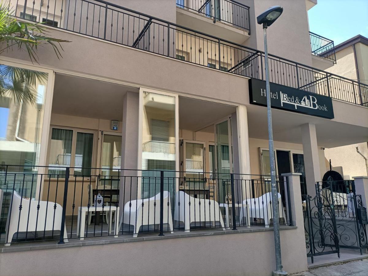 Hotel Bed & Book ريميني المظهر الخارجي الصورة